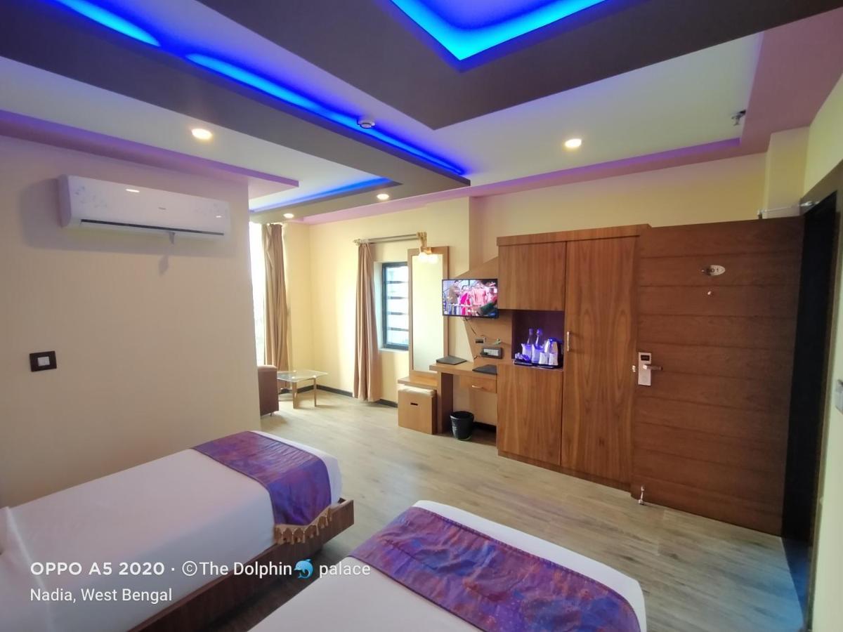 Dolphin Chocolate Inn Chandannagar Extérieur photo