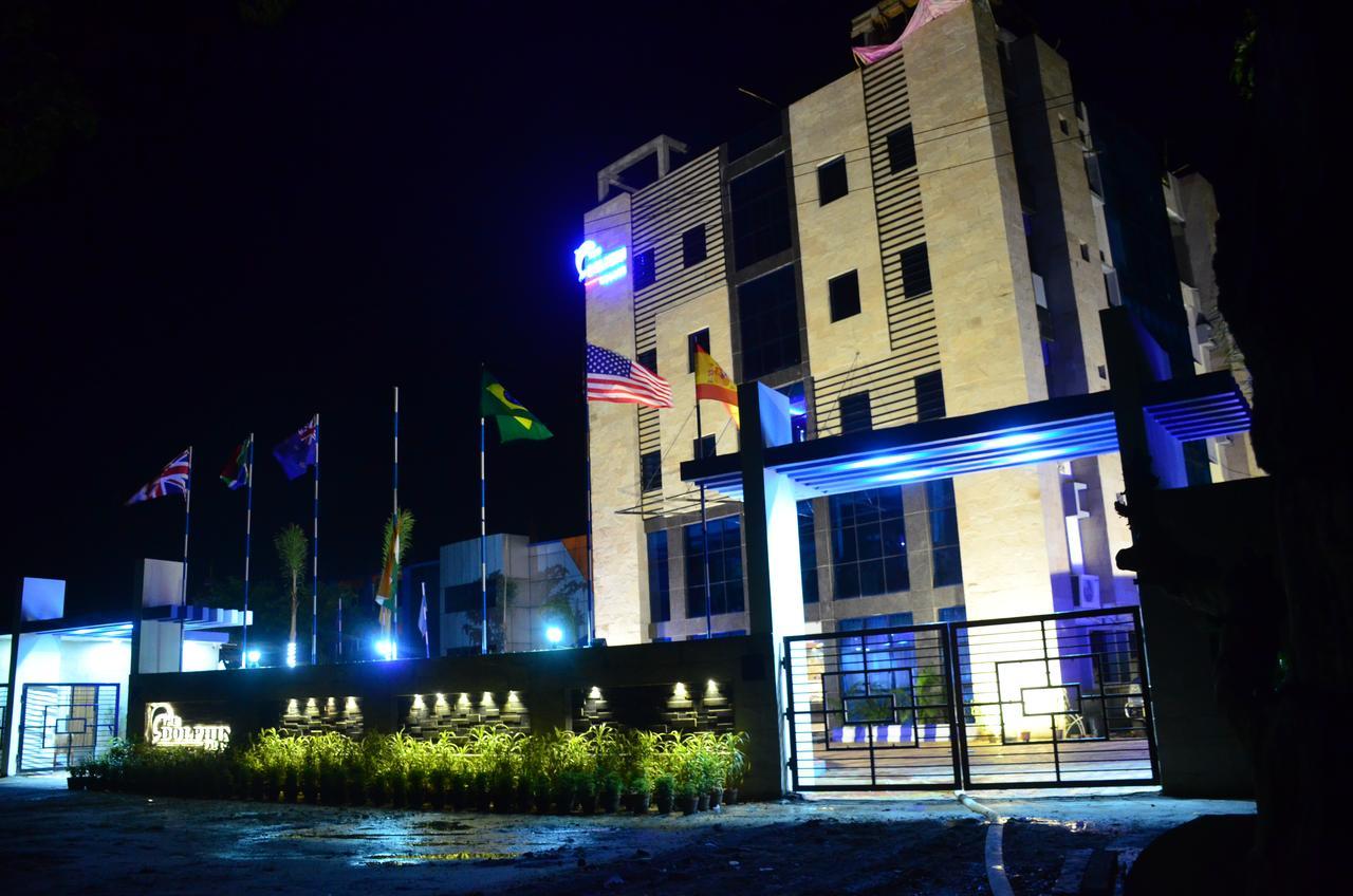 Dolphin Chocolate Inn Chandannagar Extérieur photo